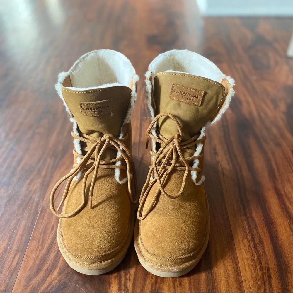 Kookaburra by UGG boots! Worn once.